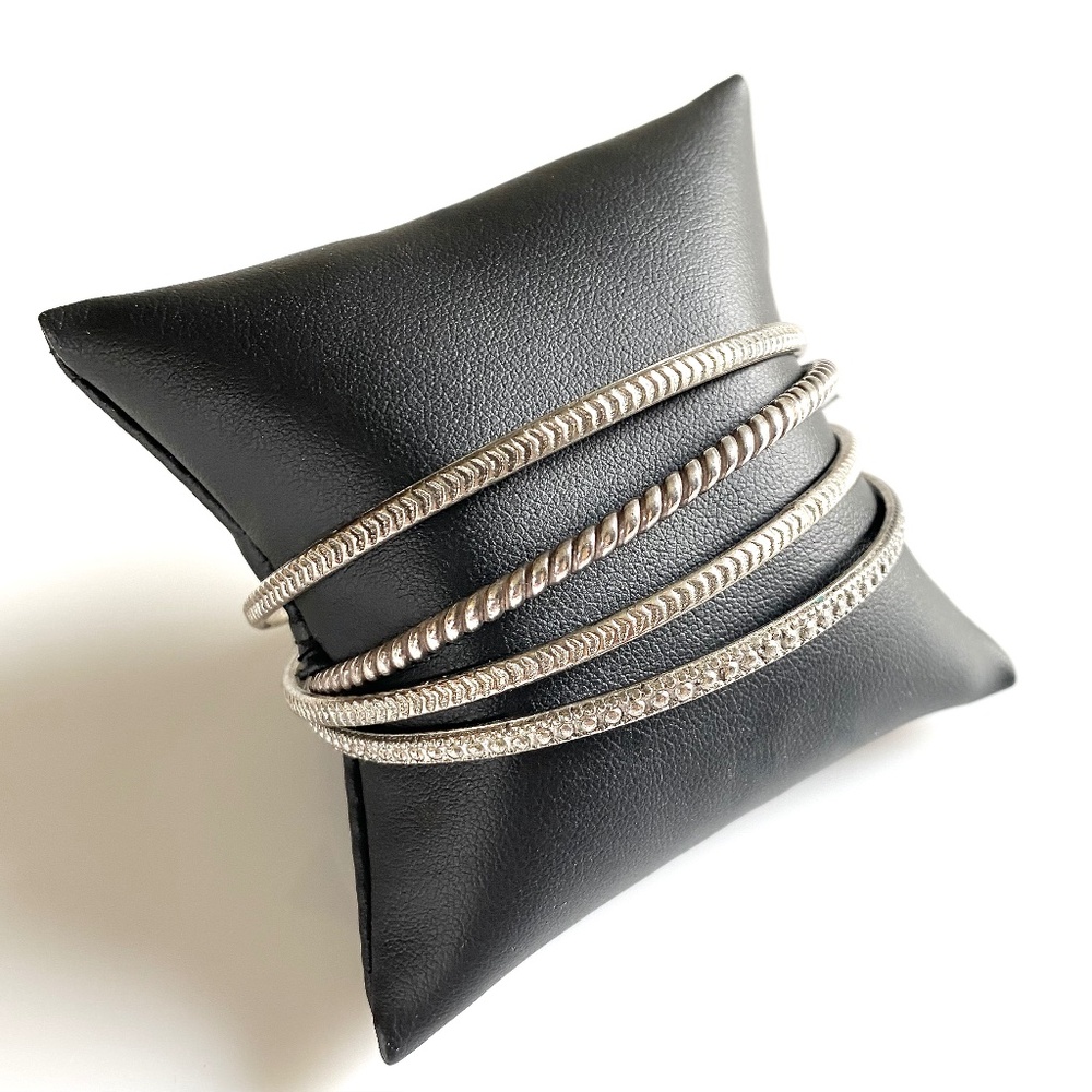 4 VINTAGE STERLING BANGLE BRACELETS - SOLD AS A SET